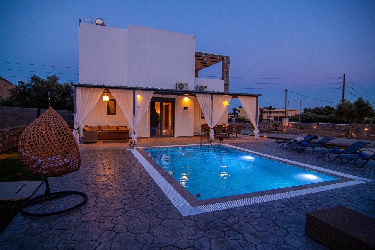 Livis Luxury Villa 吉奥塔略 外观 照片
