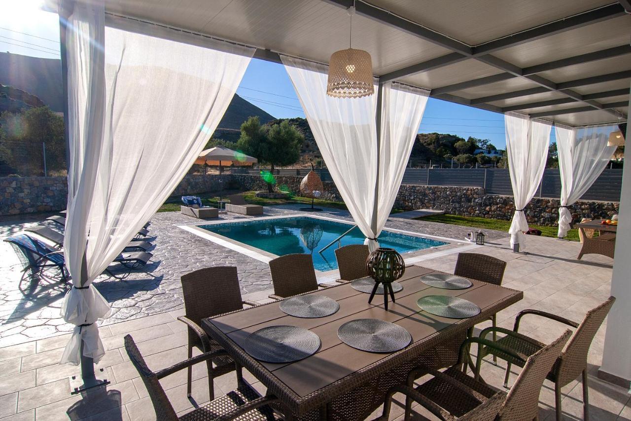 Livis Luxury Villa 吉奥塔略 外观 照片