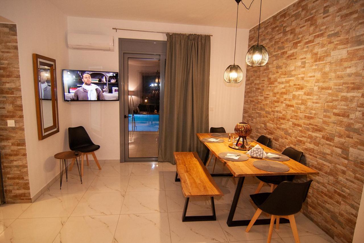 Livis Luxury Villa 吉奥塔略 外观 照片
