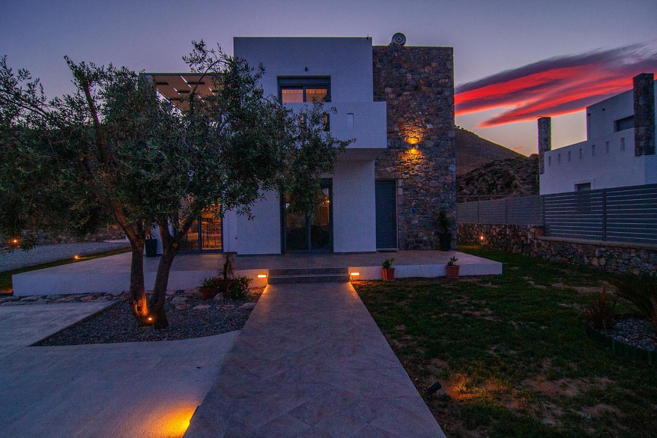 Livis Luxury Villa 吉奥塔略 外观 照片