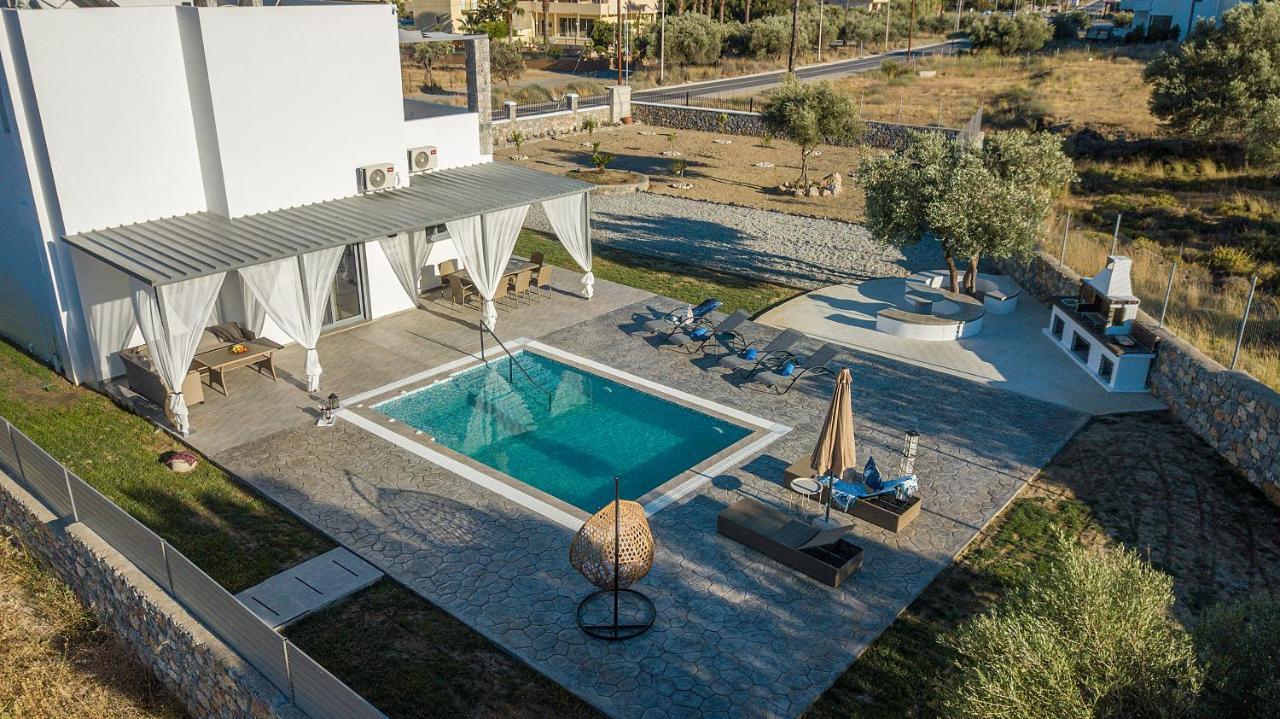 Livis Luxury Villa 吉奥塔略 外观 照片