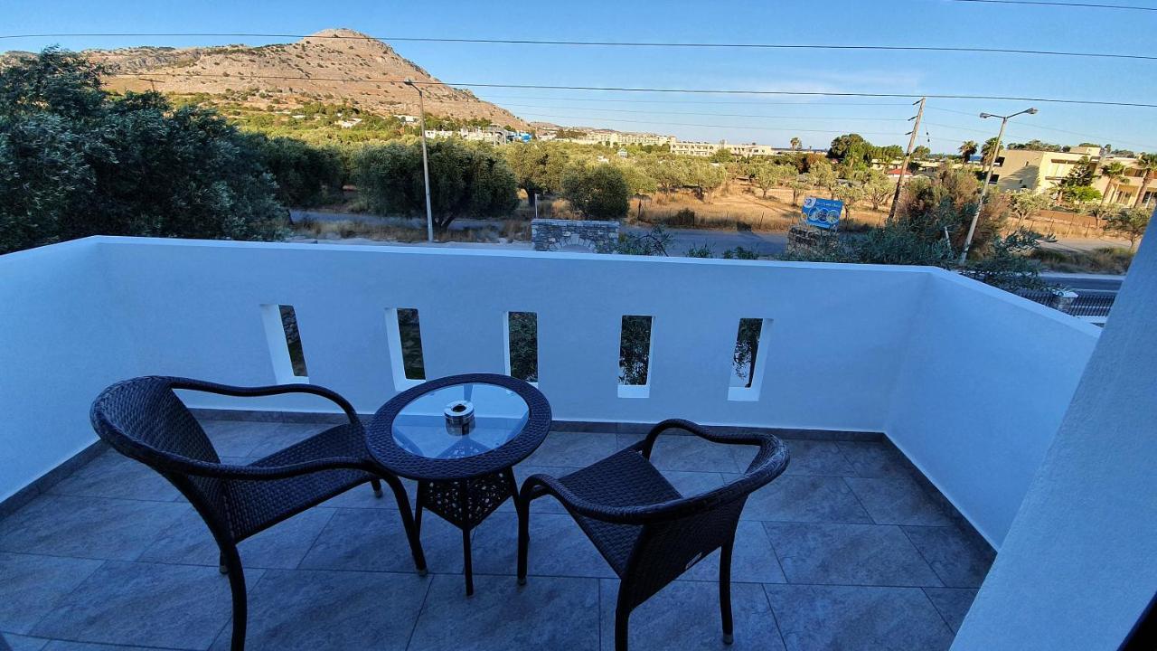 Livis Luxury Villa 吉奥塔略 外观 照片