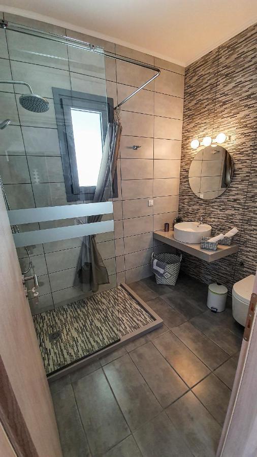 Livis Luxury Villa 吉奥塔略 外观 照片